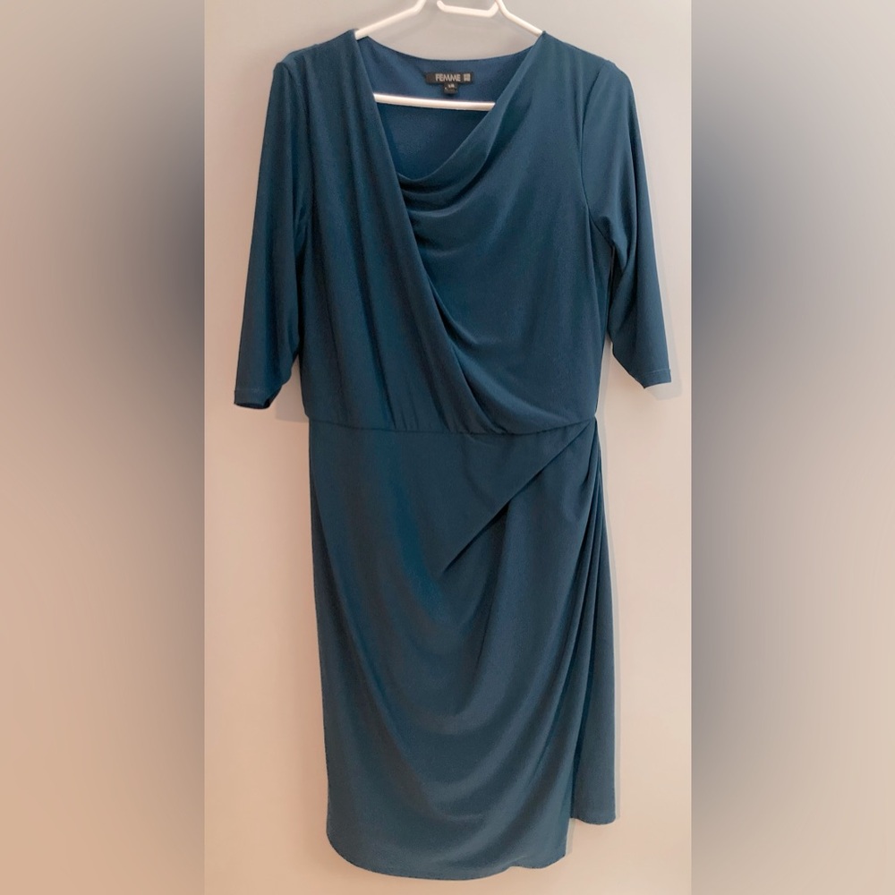 FEMME beautiful teal 3/4 sleeve draped and ruched dress size large